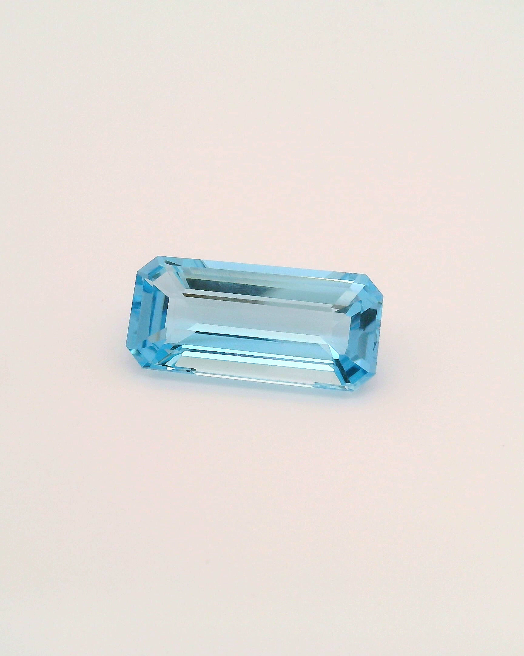 6.86ct Santa Maria Africana Aquamarine