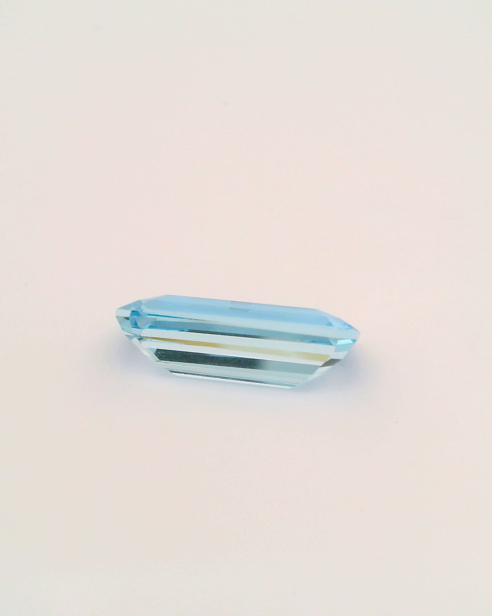 6.86ct Santa Maria Africana Aquamarine