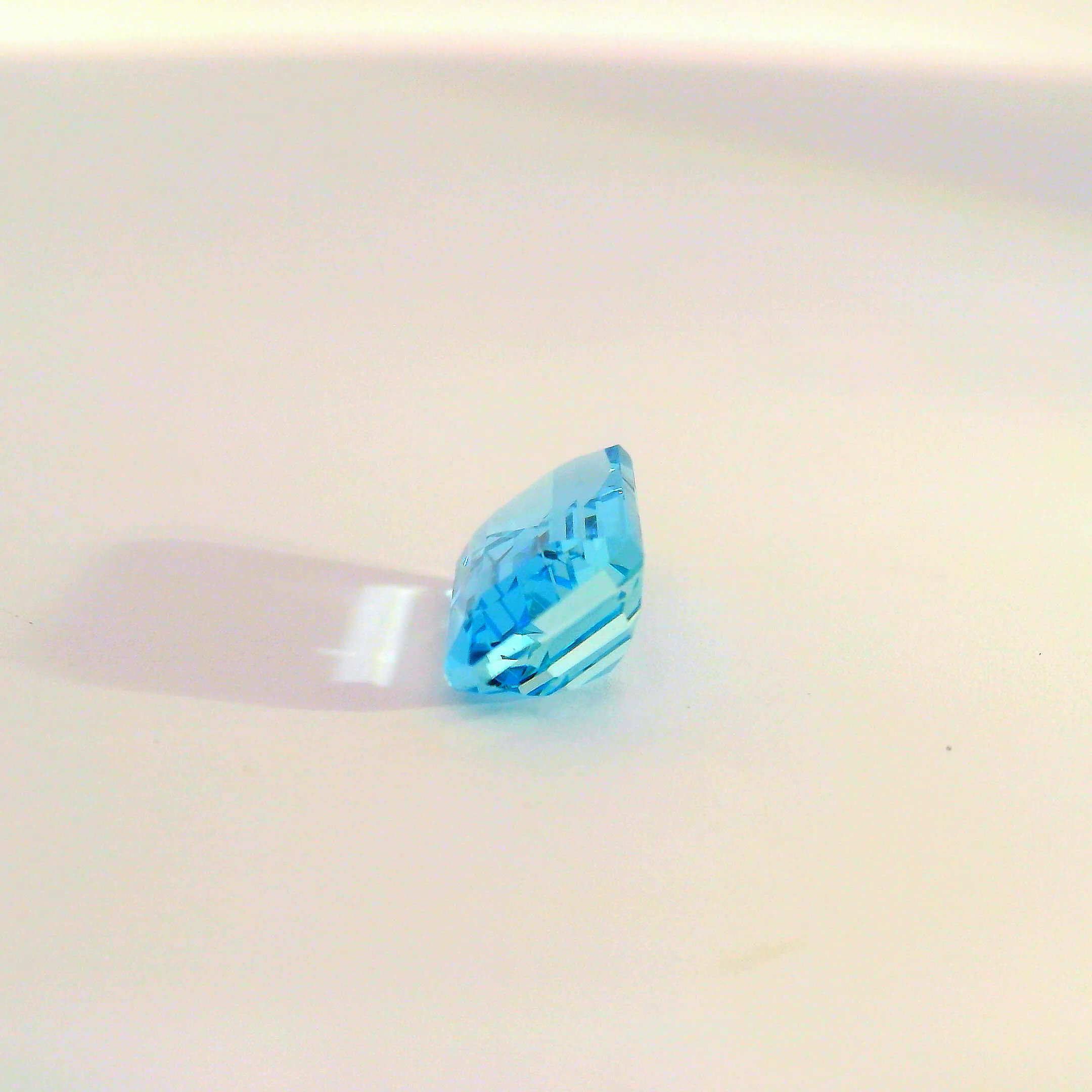 1.685ct Santa Maria Aquamarine